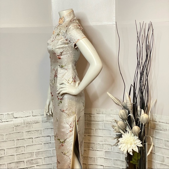 SOLD | 🔥LAST CHANCE🔥 Alice Ko Handmade Chinese Cheongsam Floral Cocktail Dress - Picture 3 of 13